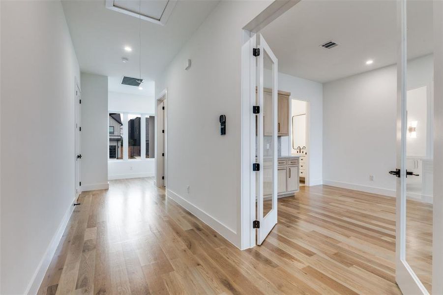 Spacious, unfurnished interior of a new home in , Dallas (Image 34). Spacious, unfurnished interior of a new home in , Dallas (Image 34).