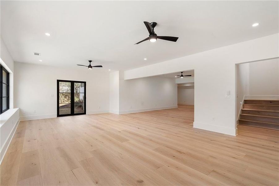 Spacious, unfurnished interior of a new home in , Alpharetta (Image 56). Spacious, unfurnished interior of a new home in , Alpharetta (Image 56).