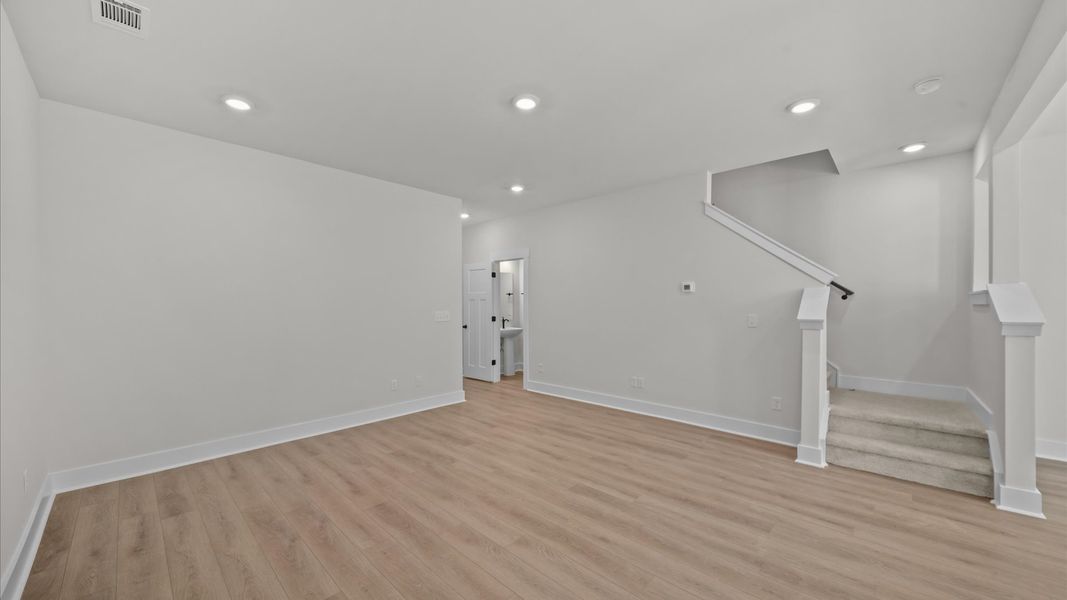 Furnished interior view inside a new home in Ransdell Pointe, Spartanburg (Image 5).