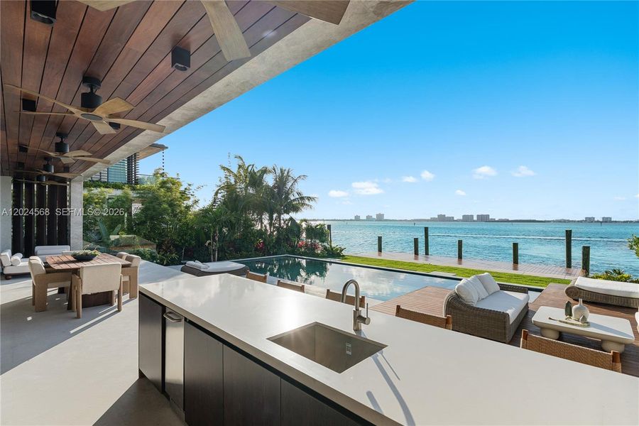 Exterior details and patio area of a home in , Miami Beach (Image 20).