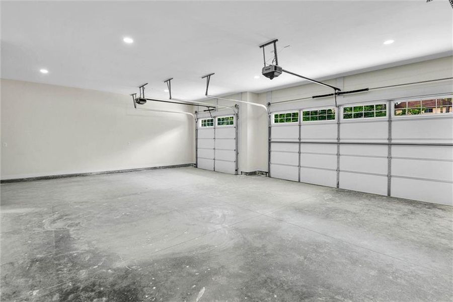 Spacious, unfurnished interior of a new home in , Snellville (Image 49).