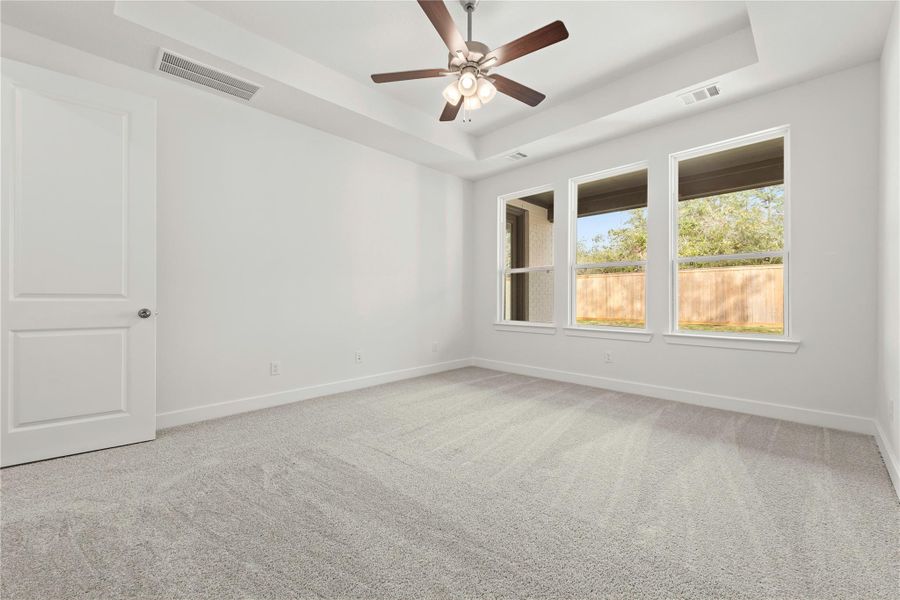 Spacious, unfurnished interior of a new home in Kresston - 40', Montgomery (Image 14).