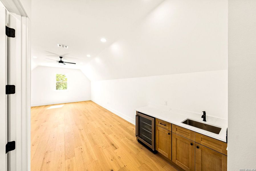 Spacious, unfurnished interior of a new home in , Boerne (Image 21).