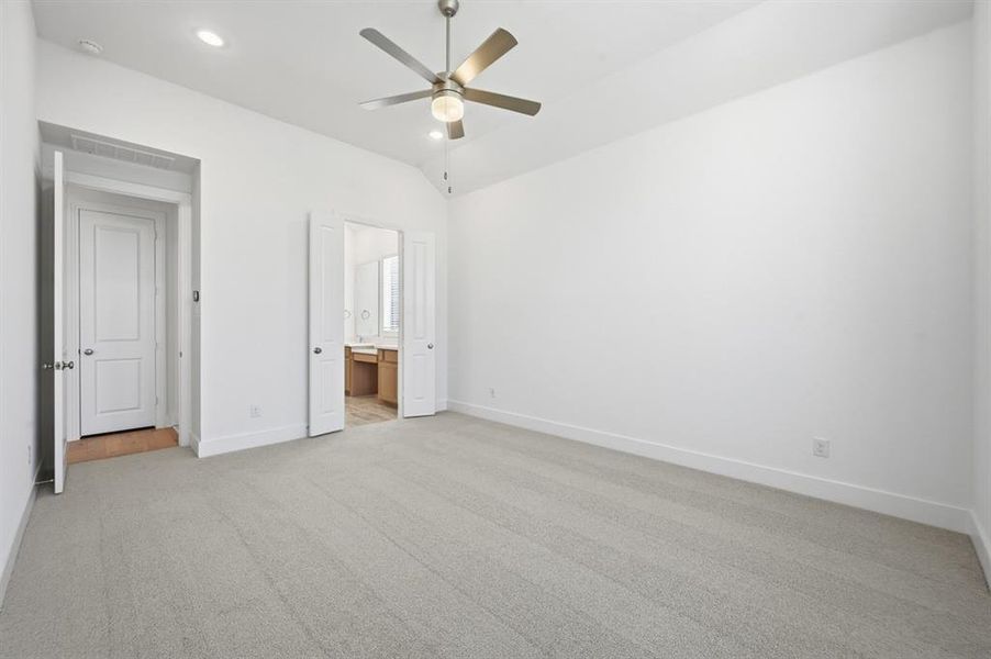 Spacious, unfurnished interior of a new home in Wellington: Artisan Series - 50ft lots, Haslet (Image 20).