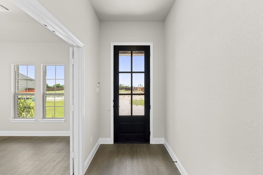 Spacious, unfurnished interior of a new home in Lovers Landing, Forney (Image 14).