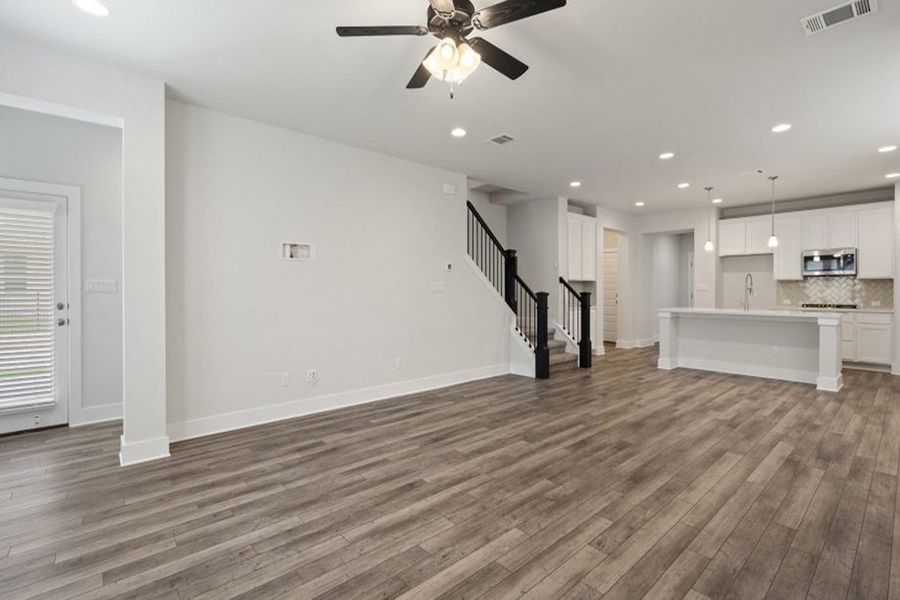 Representative unfurnished interior of a home built from the Greenbriar by Pacesetter Homes in Orchard Ridge, Liberty Hill (Image 35). Representative unfurnished interior of a home built from the Greenbriar by Pacesetter Homes in Orchard Ridge, Liberty Hill (Image 35).