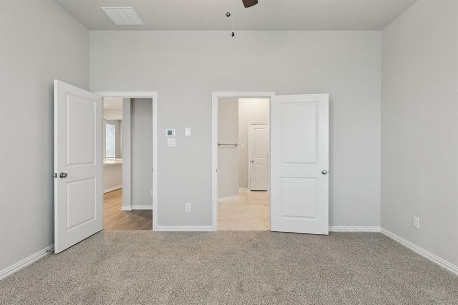 Spacious, unfurnished interior of a new home in Heartland, Heartland (Image 12).