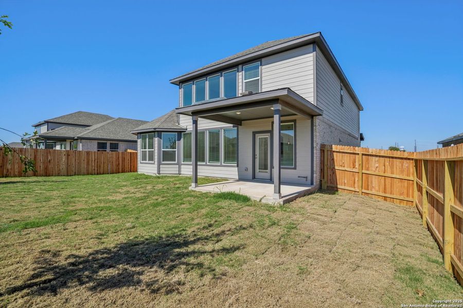 Exterior details and patio area of a home in Carmel Ranch, Schertz (Image 19).