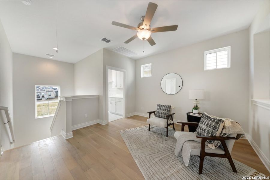 Furnished interior view inside a new home in Town Creek, New Braunfels (Image 7).