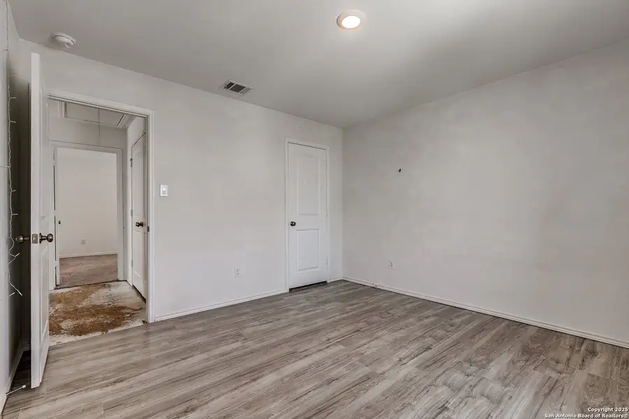 Spacious, unfurnished interior of a new home in , San Antonio (Image 11). Spacious, unfurnished interior of a new home in , San Antonio (Image 11).