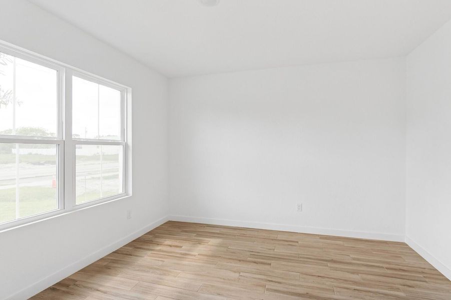 Spacious, unfurnished interior of a new home in , Port St. Lucie (Image 23).