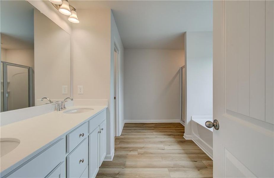 Furnished interior view inside a new home in Chapel Hill, Newnan (Image 6).