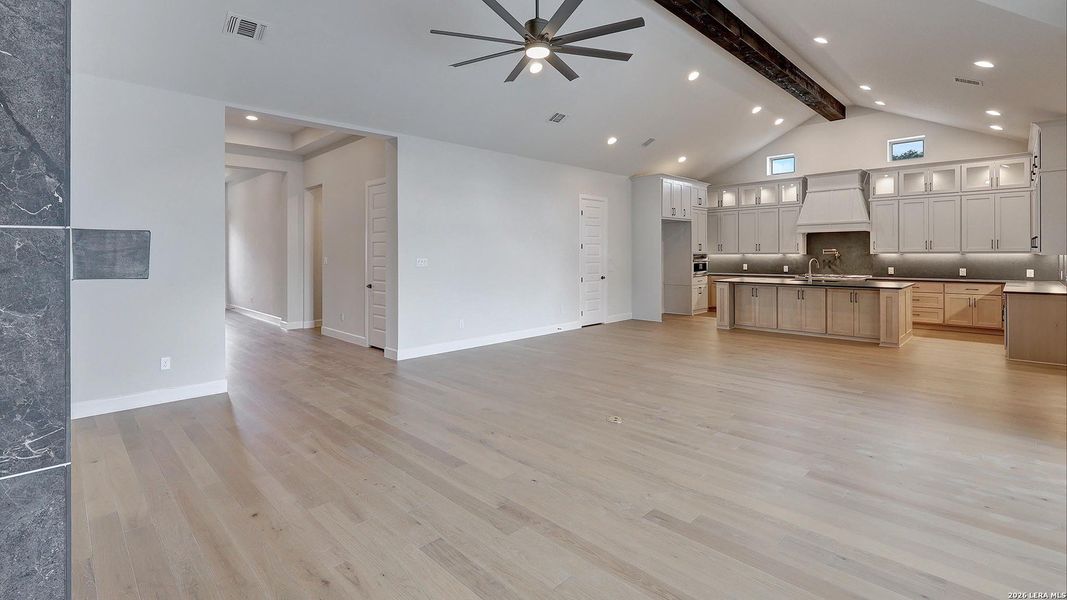Spacious, unfurnished interior of a new home in The Dominion, San Antonio (Image 20). Spacious, unfurnished interior of a new home in The Dominion, San Antonio (Image 20).
