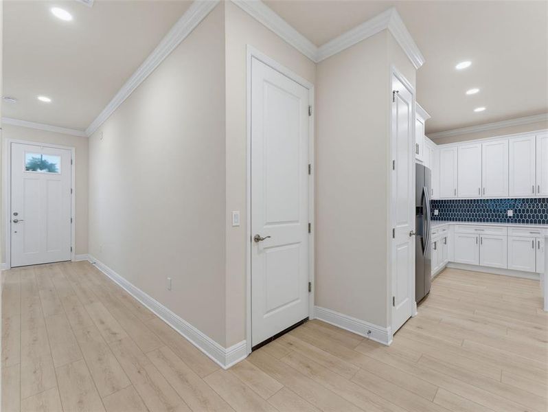 Spacious, unfurnished interior of a new home in , Clearwater (Image 29).