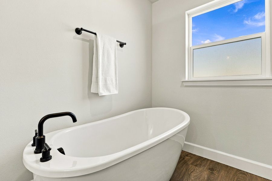 Image 42 of a home in Upland Meadows.