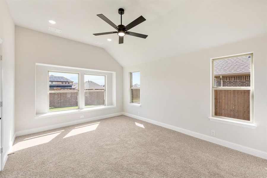 Spacious, unfurnished interior of a new home in Country Lakes Classic 60, Argyle (Image 15). Spacious, unfurnished interior of a new home in Country Lakes Classic 60, Argyle (Image 15).