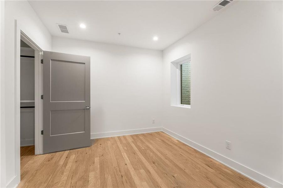 Spacious, unfurnished interior of a new home in Freedom Townhomes, Atlanta (Image 21).