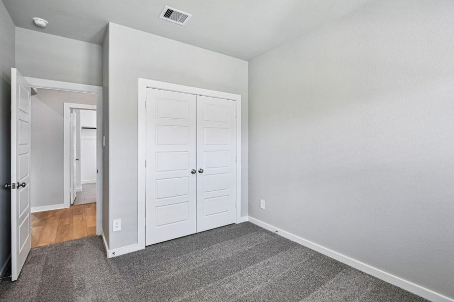 Photo is not of the actual home but is an inspirational photo of builder’s model home and may depict options, furnishings, and/or decorator features that are not included. Photo is not of the actual home but is an inspirational photo of builder’s model home and may depict options, furnishings, and/or decorator features that are not included.