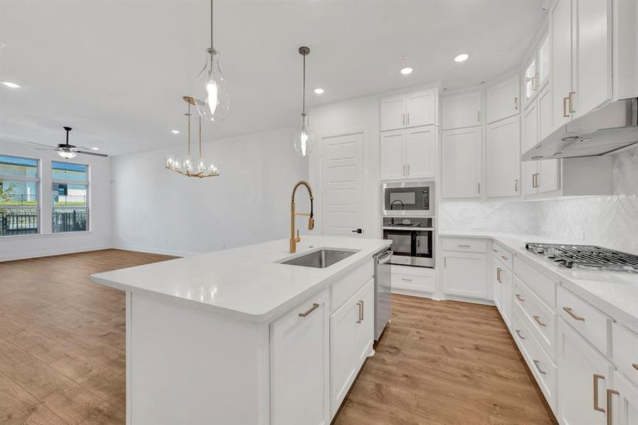 Furnished interior view inside a new home in Hillside at Las Colinas, Irving (Image 10). Furnished interior view inside a new home in Hillside at Las Colinas, Irving (Image 10).