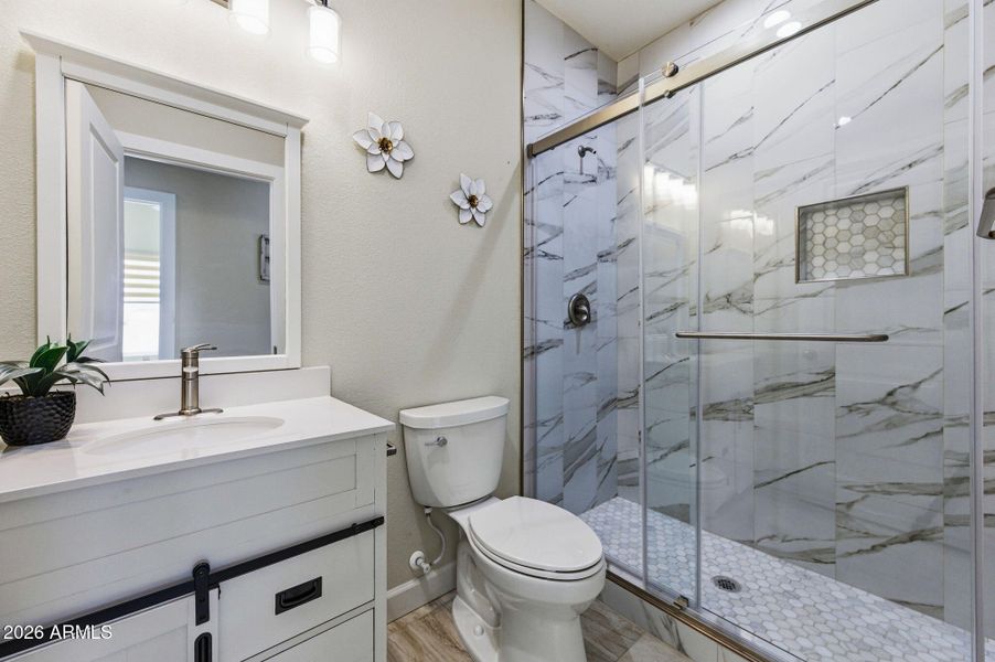 26-web-or-mls-158 N Pettoshas Dr-25