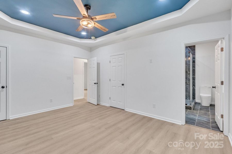 Spacious, unfurnished interior of a new home in , Cherryville (Image 20).