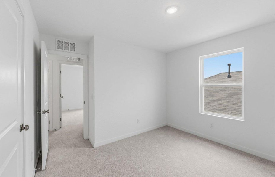 Spacious, unfurnished interior of a new home in Vantage, San Marcos (Image 20). Spacious, unfurnished interior of a new home in Vantage, San Marcos (Image 20).