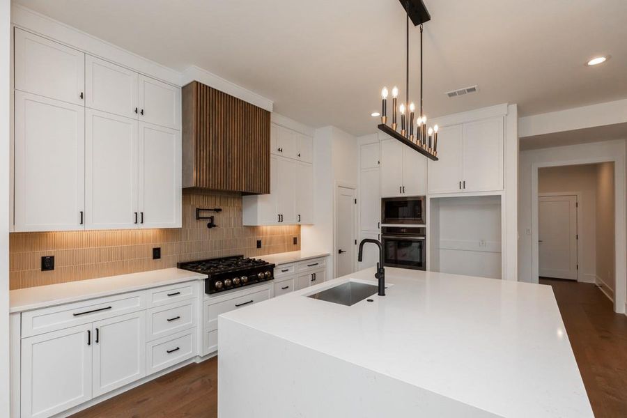 Furnished interior view inside a new home in , Beaumont (Image 6).