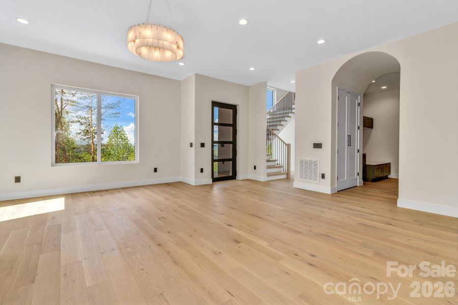 Spacious, unfurnished interior of a new home in , Leicester (Image 25).