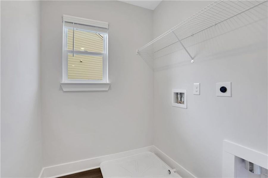 Spacious, unfurnished interior of a new home in Villas at Dawsonville, Dawsonville (Image 35).
