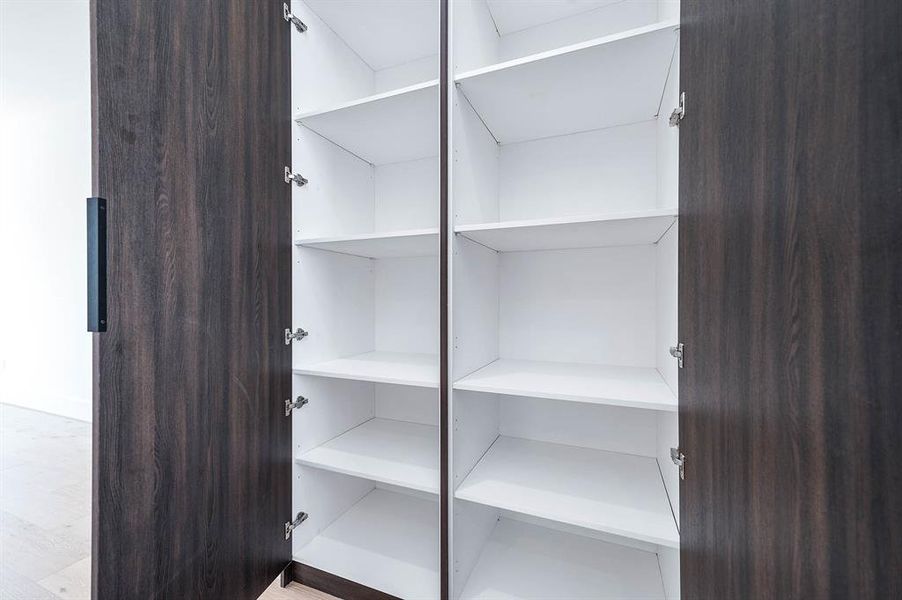 Spacious Dual Pantry, Easy Eastern Access