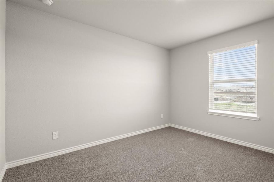 Spacious, unfurnished interior of a new home in Rocky Creek Crossing, Fort Worth (Image 23).