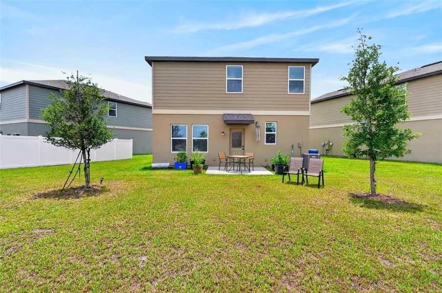 Exterior details and patio area of a home in , Groveland (Image 23).