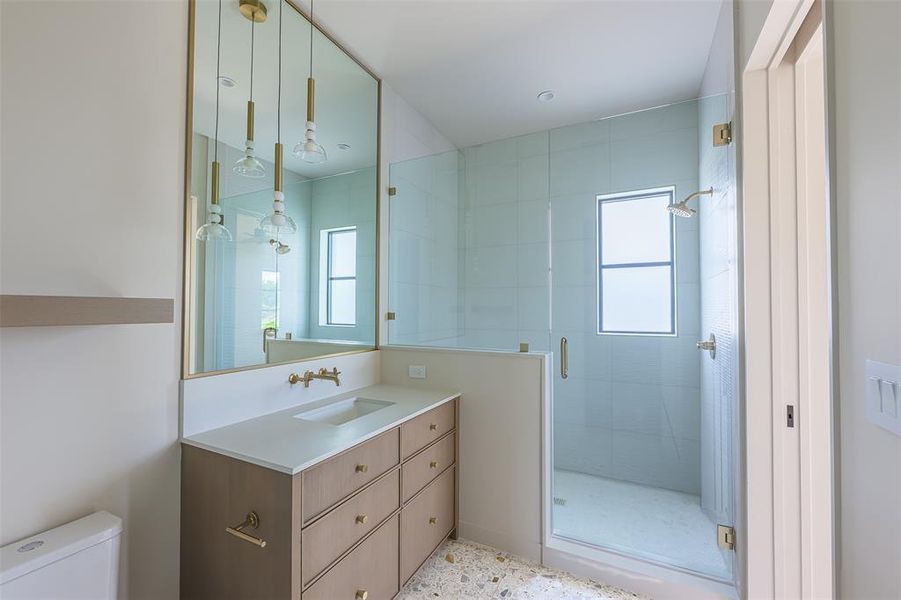 Secondary bath #5 bath upstairs