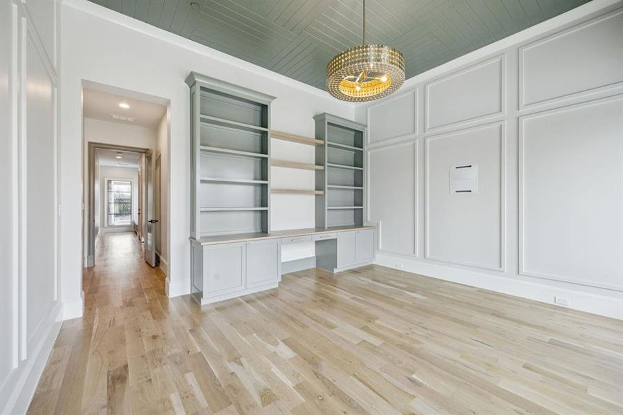 Spacious, unfurnished interior of a new home in , Fairview (Image 24).