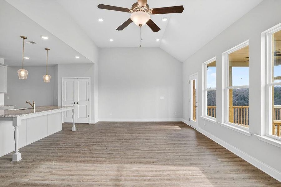 Spacious, unfurnished interior of a new home in , Homer (Image 16).