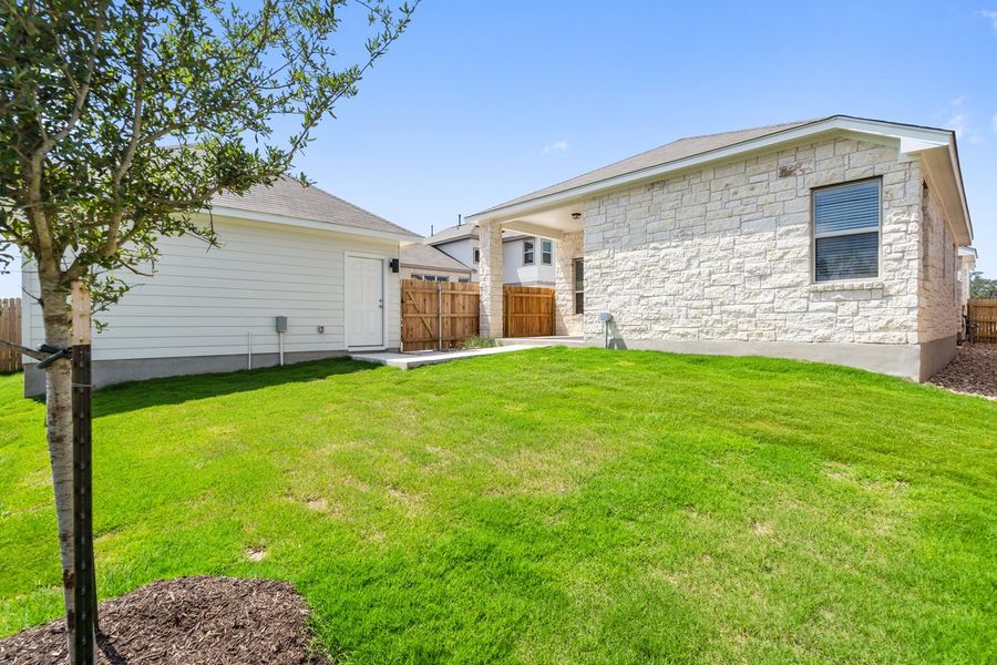 030_mm_03895 030_mm_03895