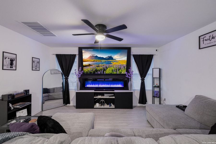 Furnished interior view inside a new home in Spring Grove, St. Hedwig (Image 17).