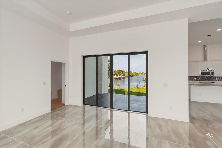 Spacious, unfurnished interior of a new home in , Port Charlotte (Image 61).