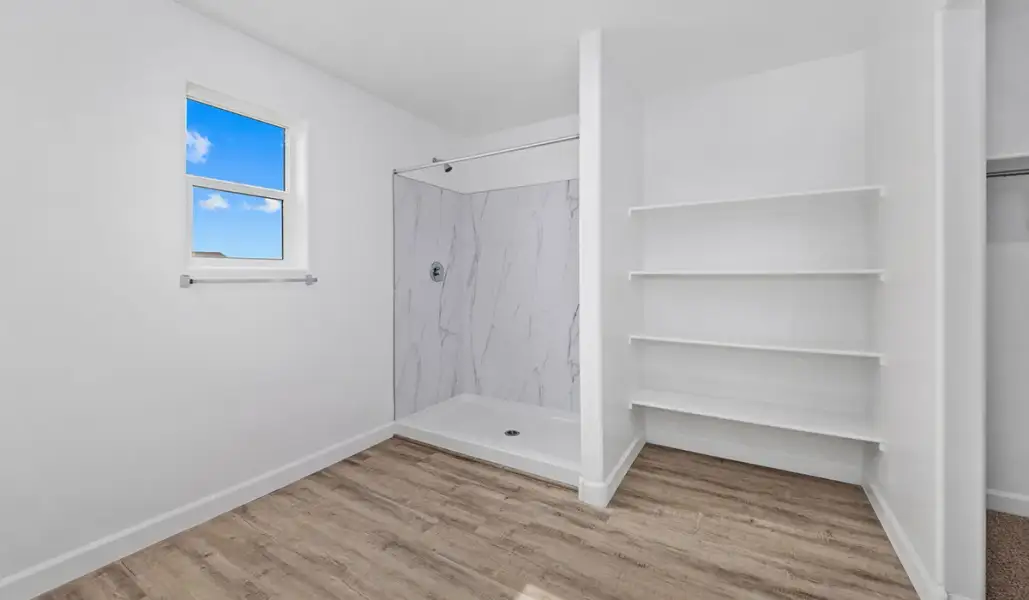 Spacious, unfurnished interior of a new home in Redford Estates, Tucson (Image 18).