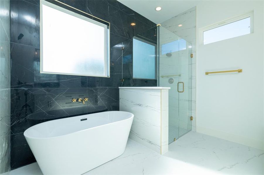 Furnished interior view inside a new home in , Cleburne (Image 9).