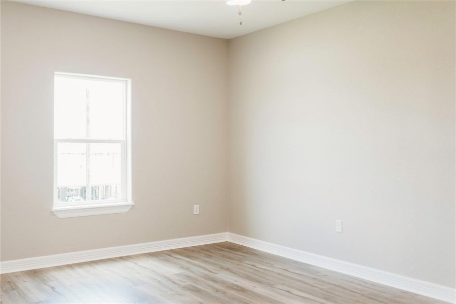 Spacious, unfurnished interior of a new home in , Surfside Beach (Image 14).