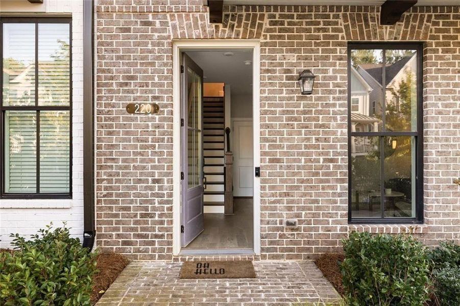 Exterior details and patio area of a home in Towns on Thompson, Alpharetta (Image 29).