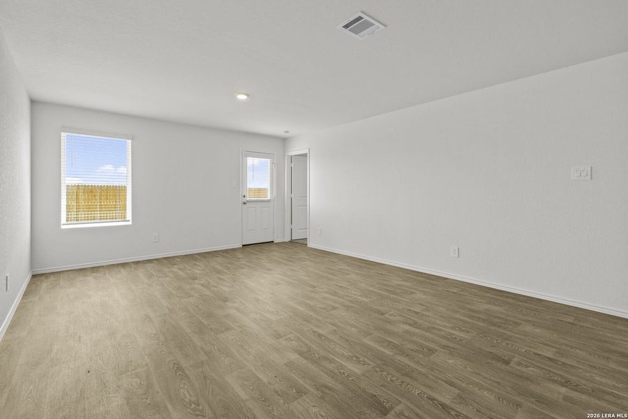 Spacious, unfurnished interior of a new home in Hickory Ridge, Elmendorf (Image 36).