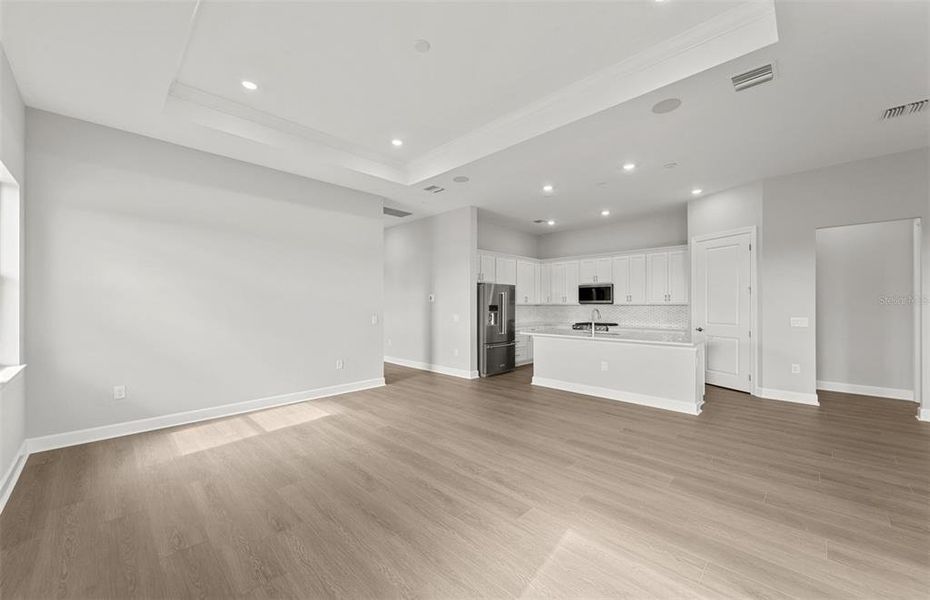 Spacious, unfurnished interior of a new home in Del Webb Catalina, Lakewood Ranch (Image 27).