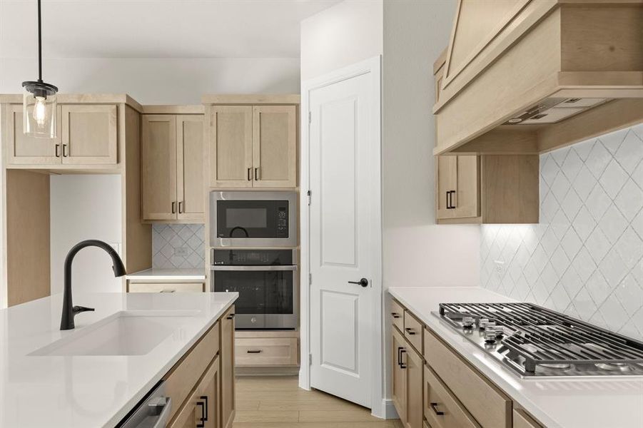 9_10. 1109 Birdsong - Kitchen (3)