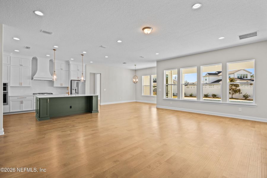 Spacious, unfurnished interior of a new home in SilverLeaf, St. Augustine (Image 21).