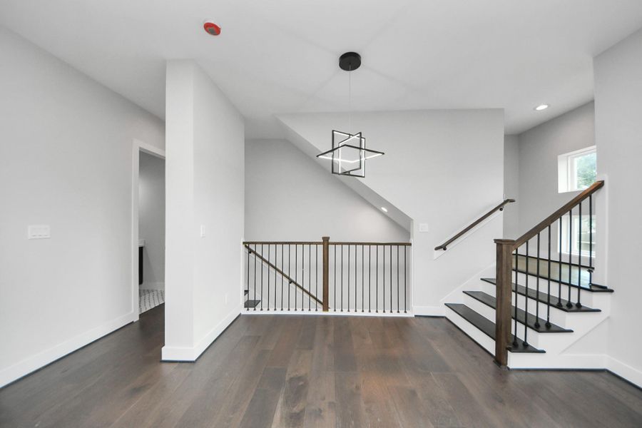 Spacious, unfurnished interior of a new home in , Houston (Image 23).