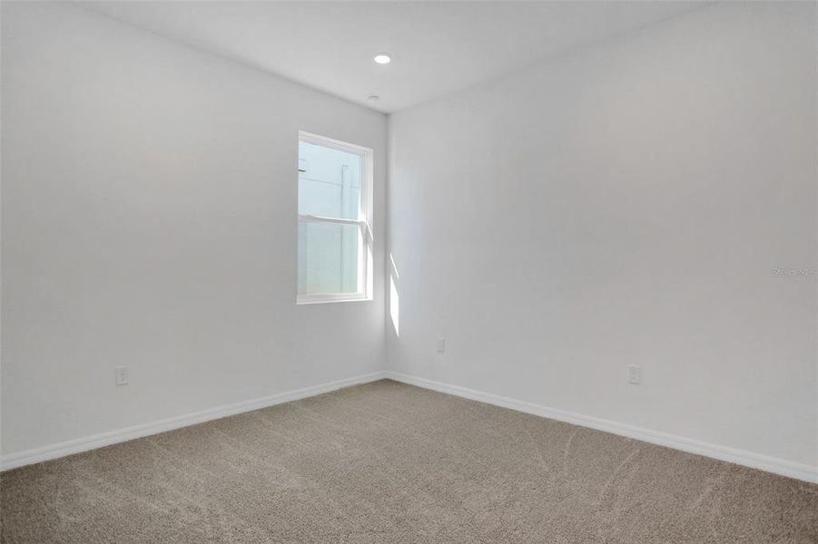 Spacious, unfurnished interior of a new home in Turnleaf, Punta Gorda (Image 17).