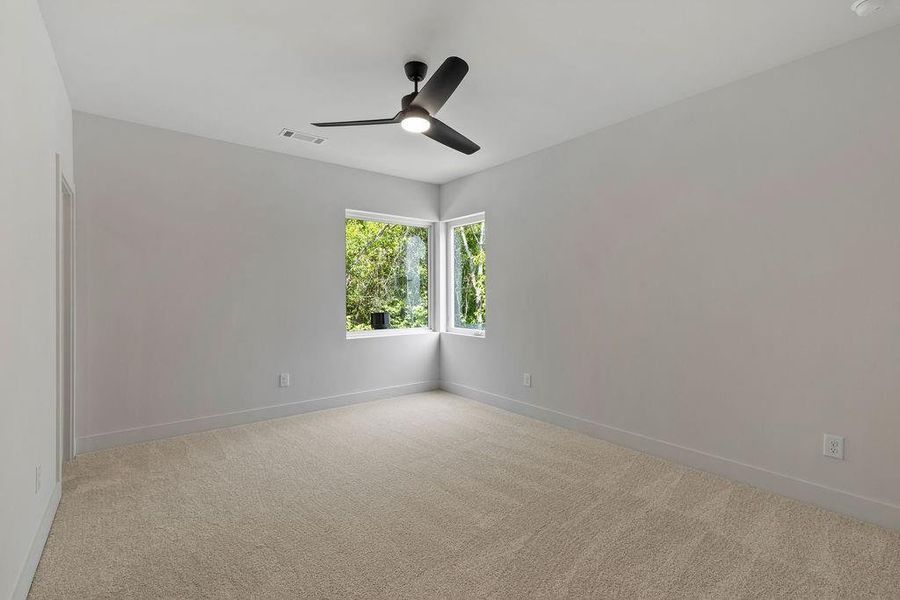 Spacious, unfurnished interior of a new home in Aster, Roswell (Image 93).