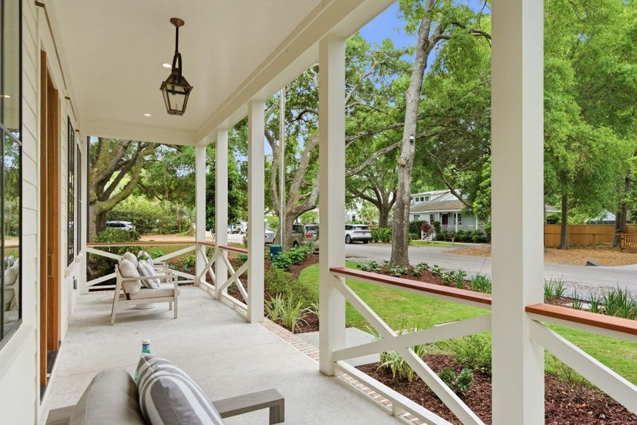 Exterior details and patio area of a home in , Mount Pleasant (Image 20).